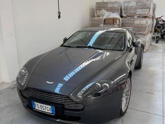 aston martin v8 vantage - 2009