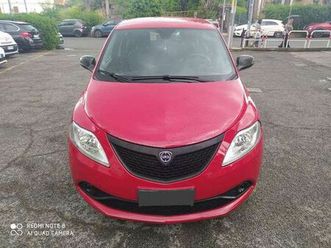lancia-ypsilon-ypsilon-1-2-elefantino-blu-s