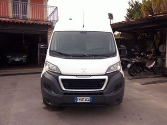 peugeot boxer 330 2.0 bluehdi/130cv fap pc-tn combi comfort 18