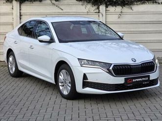 škoda octavia 1,5 etsi dsg top selection čr