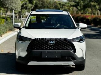 oyota corolla cross hybrid