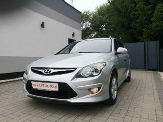 hyundai i30 i 1.6crdi 90km klimatronic kamera alu 15 isofix serwis