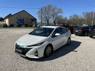 toyota-prius-plug-in-1-8-phv-executive-tech-e-cvt-jbl-hifi-head-up-gyongyhazfeher