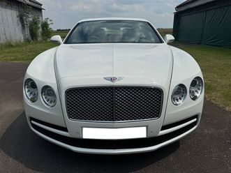 4.0 v8 saloon 4dr petrol auto 4wd euro 6 (507 ps)