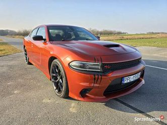 dodge charger stan idealny, bezwypadkowy, piękny kolor pleszew - sprzedajemy.pl