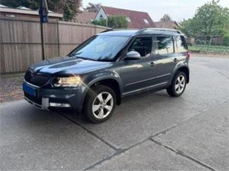 skoda-yeti-1-2-essence-2015-102-d-km-navi-ac