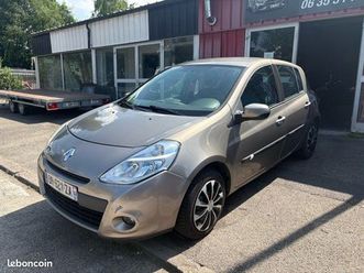 renault-clio-3-phase-2-1-2i-75cv