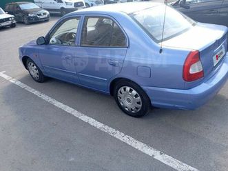 hyundai-accent-2003
