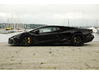 revuelto carbone édition