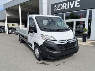 plateau-ridelles-sur-chassis-cabine-4-35-l4