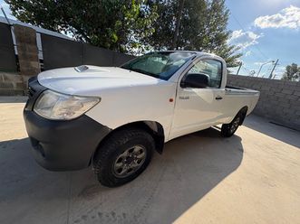 toyota-hilux-cabina-simple-4x4-s-c