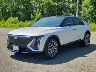 new 2025 cadillac lyriq sport