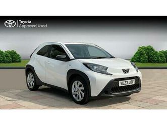 toyota-aygo-x-pure-hatchback's-1-0-vvt-i-pure-x-shift-euro-6-start-stop-5dr