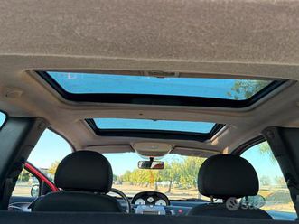 lancia y con tettuccio panoramico