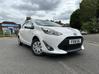 2022 toyota aqua petrol/electric hybrid automatic