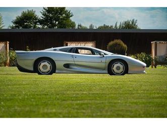 jaguar xj 220 - 1993