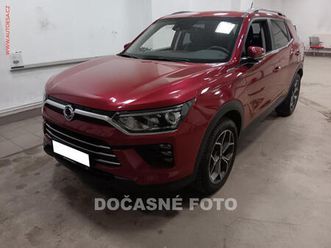 ssangyong korando 1.5 i, čr
