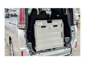 2017-toyota-noah-for-sale-40-900