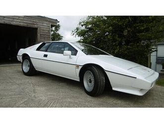 1986 lotus esprit over 30k just spent plus cost of car a vendre