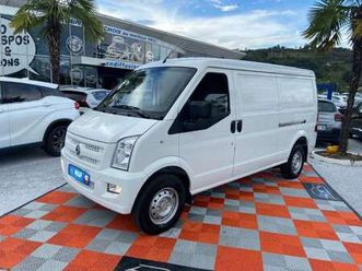 van 2 places caméra 2 portes lat. clim. bluetooth vitré