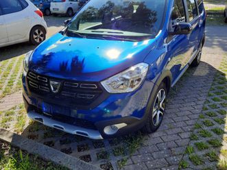 auto dacia lodgy
