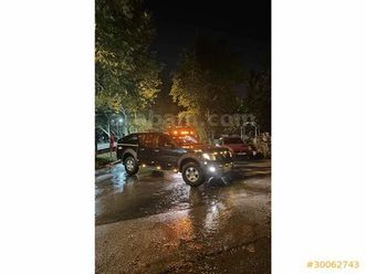 NISSAN NAVARA 2-5-d-4x2-se