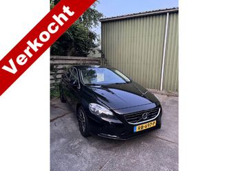 VOLVO V40 T3 volvo-v40-1-6-t3-summum