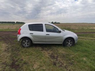 продажа renault sandero, 2013 год в красноярске