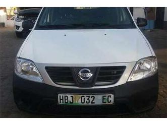 nissan-np200-1-6-2013