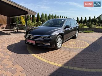 volkswagen-passat-2021