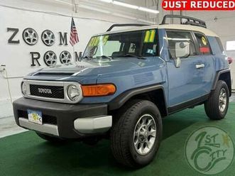 used 2011 toyota fj cruiser base