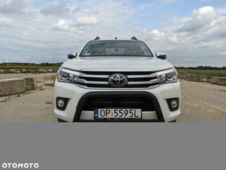 toyota hilux 2.4 d-4d double cab sr5 4x4
