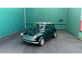 1998 mini classic vert foncé manuel, 5 vitesses conduite...