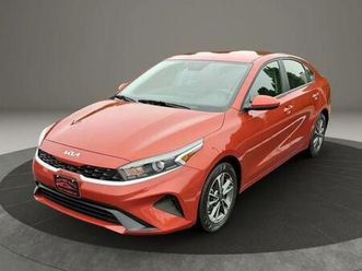 used 2023 kia forte lxs
