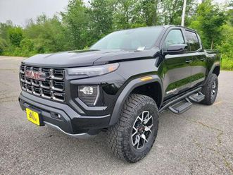 new 2025 gmc canyon at4