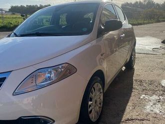 lancia ypsilon 3ª serie - 2015