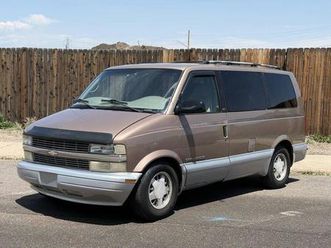 used 2000 gmc safari slt awd