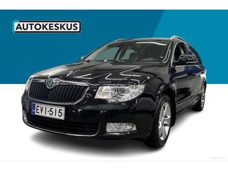 combi-1-8-tsi-elegance-dsg-autom-sahkopenkit-muistilla-nahat-koukku