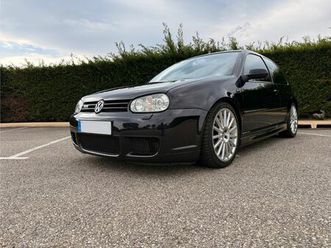 VOLKSWAGEN GOLF R32 volkswagen-golf-3-2-r32-4motion-r32