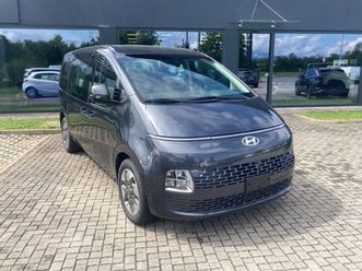 staria staria 1.6 hev at 2wd 9 posti wagon