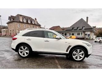 infiniti fx30d 3.0d v6 black and white edition