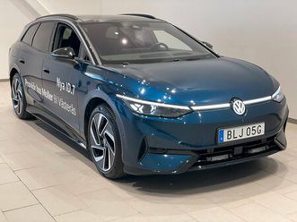 volkswagen-id-7-tourer-pro-dragkrok-varmare-lagerbil