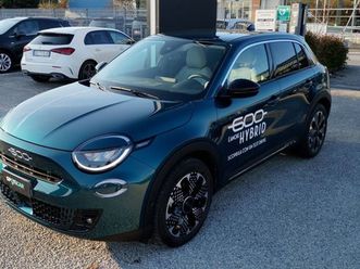 600 (2023-->) 600 hybrid 100 cv dct mhev la prima