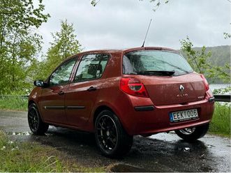 RENAULT CLIO renault-clio-5-dorrars-1-2-75hk-nybesiktad-nyservad
