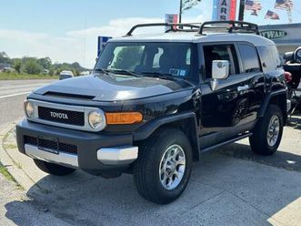 used 2013 toyota fj cruiser base