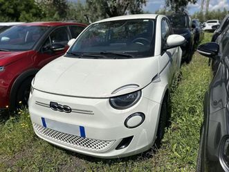 500 (2020--->) icon berlina