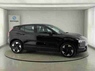 <li class=breadcrumbs-module_list-item__zg-6q volvo ex30 ex30 69 kwh single motor extended range plus </ol>