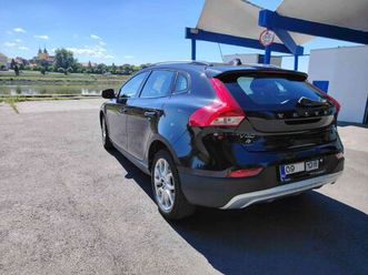 premium 2017 volvo v40 cross country | automatik | koža | jamstvo, 2017 god.