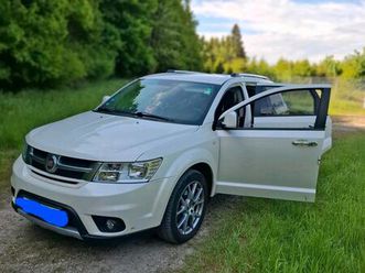 fiat-freemont-2-0-diesel-7-sitze-awd-tuv-neu