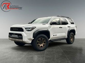 toyota 4-runner trailhunter *on stock*